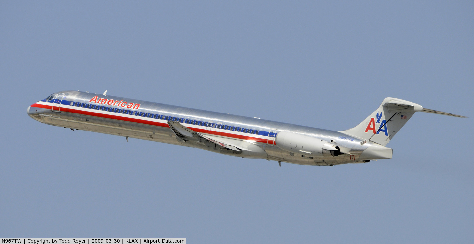 N967TW, 1999 McDonnell Douglas MD-83 (DC-9-83) C/N 53617, Departing LAX on 25R