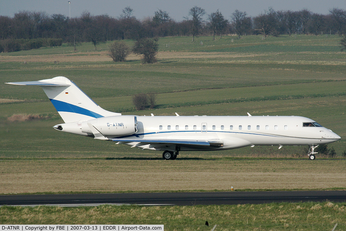D-ATNR, 2004 Bombardier BD-700-1A10 Global Express XRS C/N 9159, taxiing taxiway alpha at EDDR
