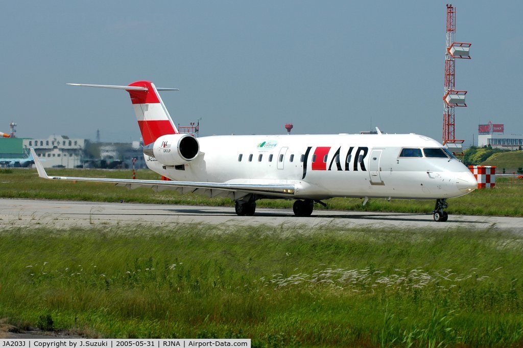 JA203J, 2002 Bombardier CRJ-200 (CL-600-2B19) C/N 7626, J-air old C/S