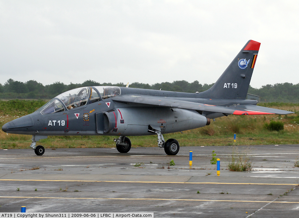 AT19, Dassault-Dornier Alpha Jet 1B C/N B19/1071, Used as a demo with 3 others during LFBC Airshow 2009