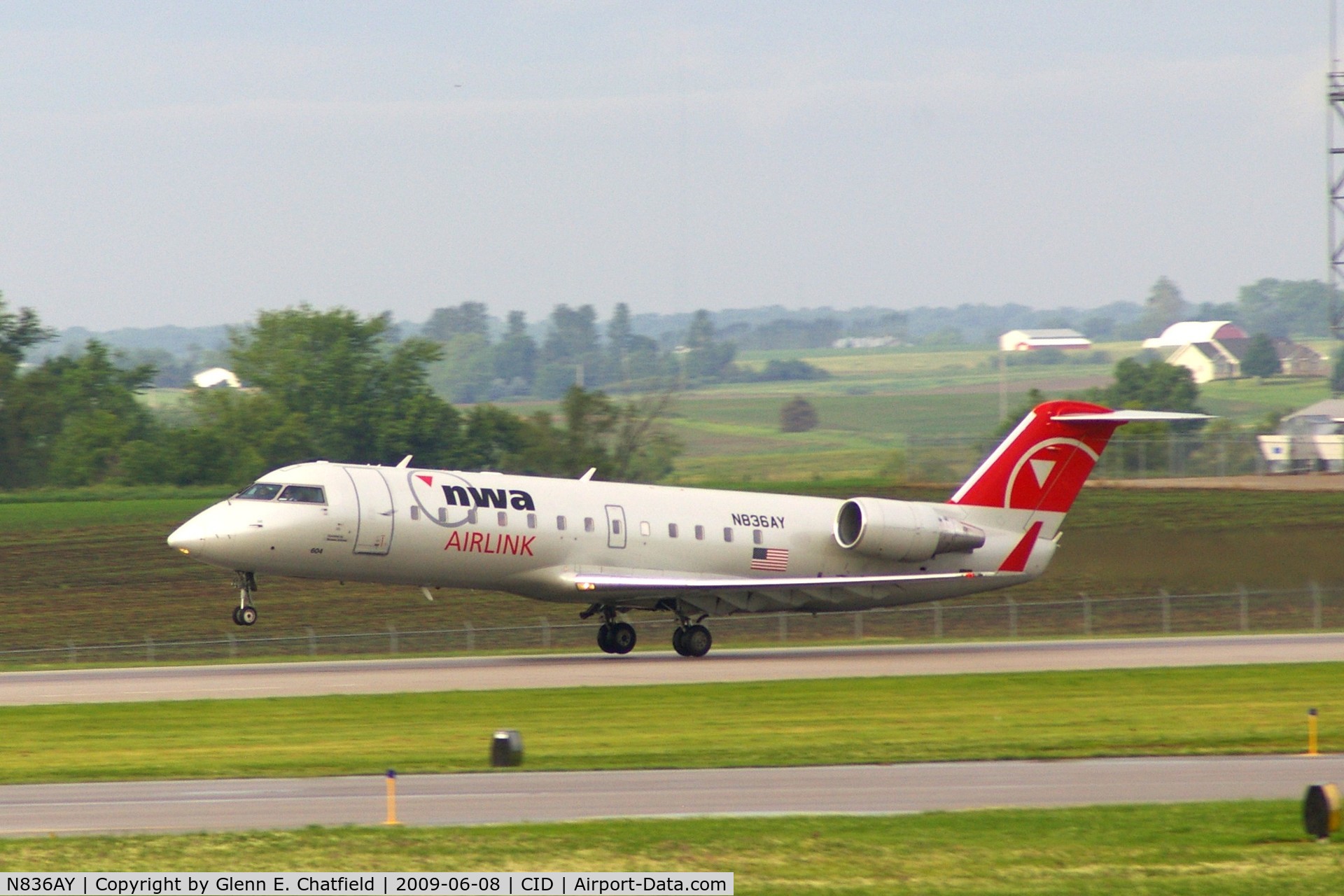 N836AY, 2005 Bombardier CRJ-200ER (CL-600-2B19) C/N 8036, Departing runway 9