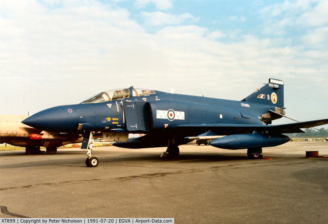 XT899, 1968 McDonnell Douglas Phantom FGR2 C/N 2507, Phantom FGR.2 of 19 Squadron at the 1991 Intnl Air Tattoo at RAF Fairford.