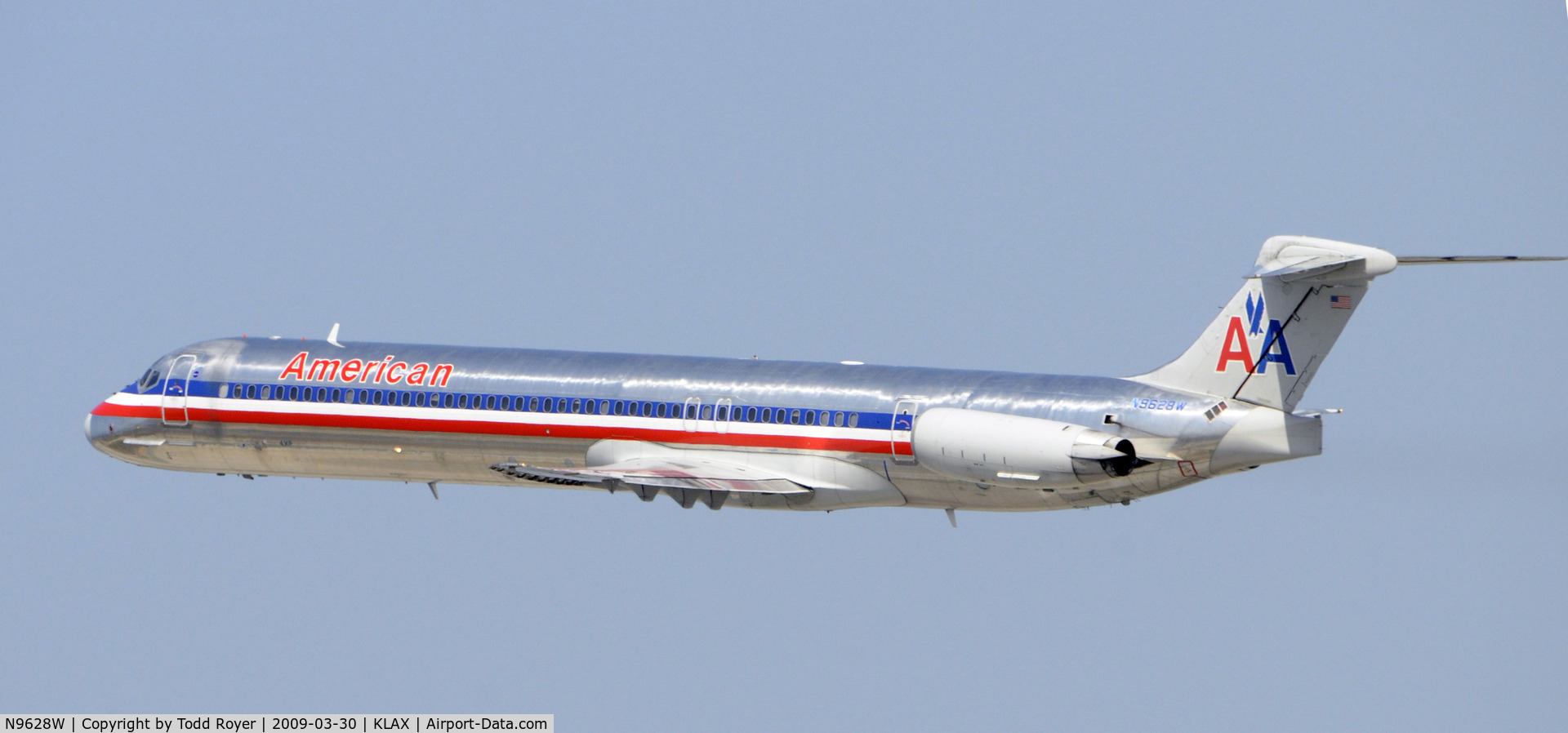 N9628W, 1998 McDonnell Douglas MD-83 (DC-9-83) C/N 53598, Departing LAX on 25R