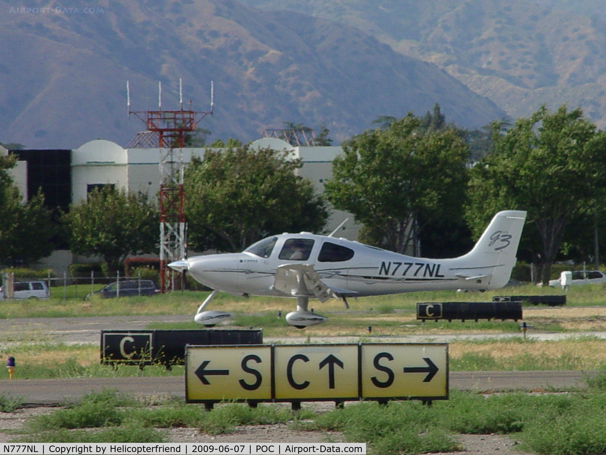 N777NL, 2007 Cirrus SR22 G3 GTS C/N 2885, Landing on 26L