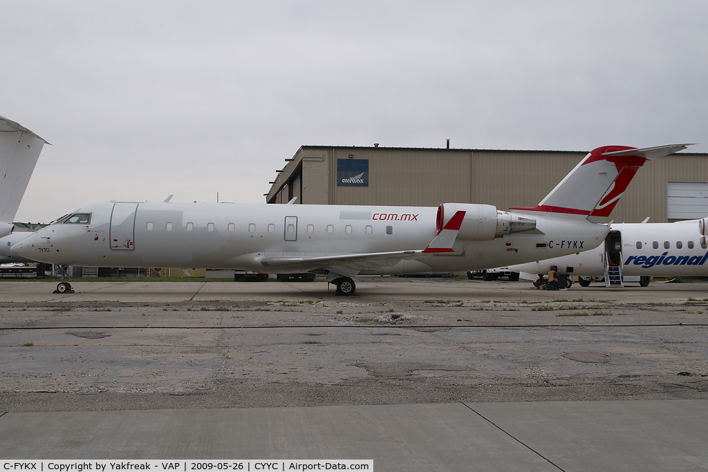 C-FYKX, 2001 Bombardier CRJ-200ER (CL-600-2B19) C/N 7470, ex Alma de Mexico Regionaljet