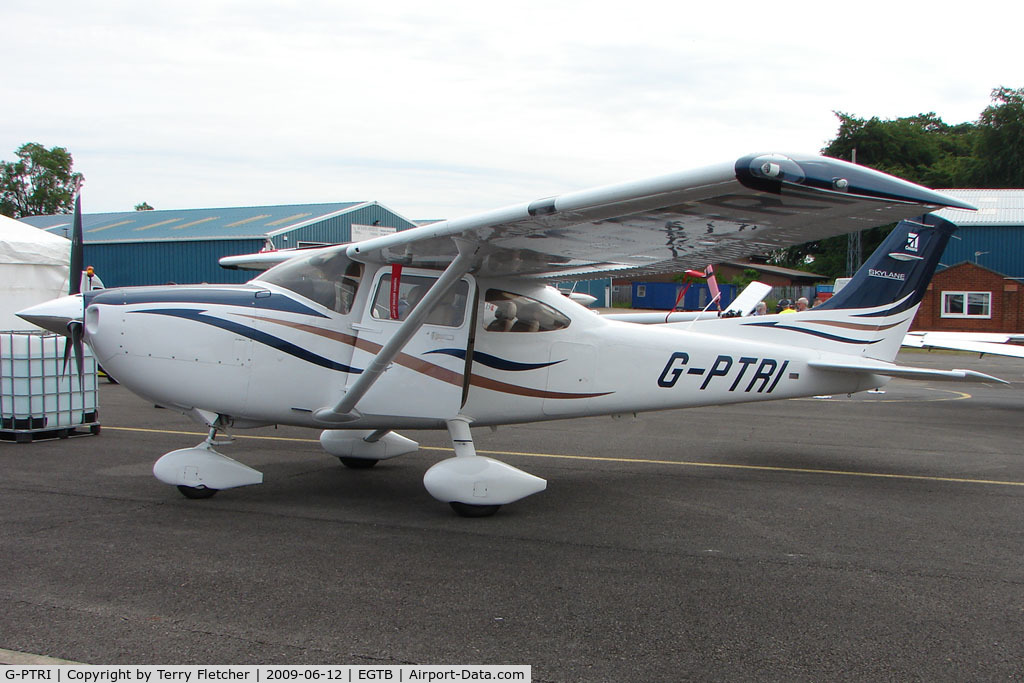 G-PTRI, 2008 Cessna 182T Skylane C/N 18282059, exhibited at 2009 AeroExpo at Wycombe Air Park