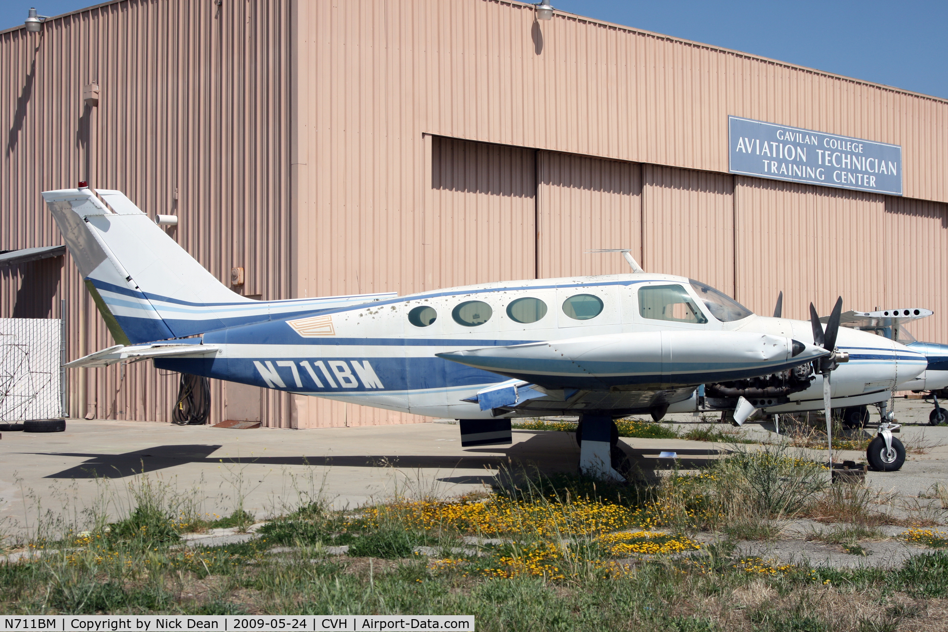 N711BM, 1966 Cessna 411 C/N 411-0220, KCVH