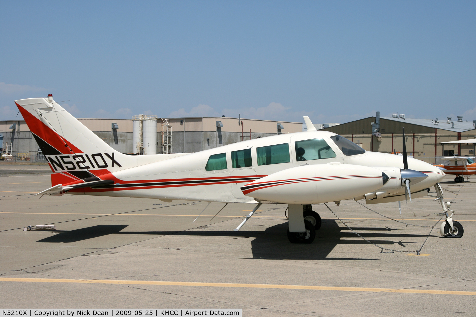 N5210X, 1962 Cessna 320 Skyknight C/N 320-0110, KMCC