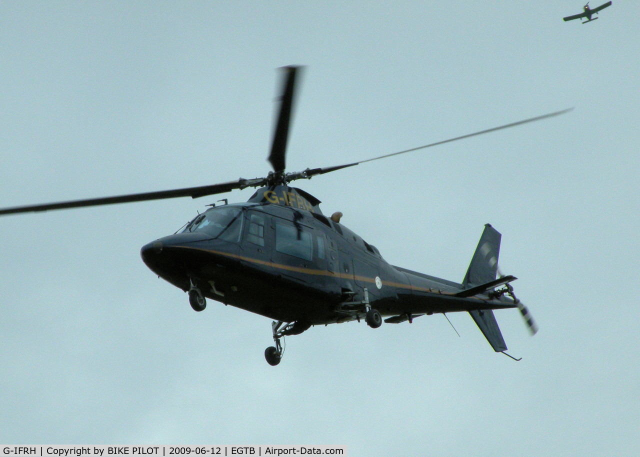 G-IFRH, 1990 Agusta A-109C C/N 7619, AEROEXPO LONDON 2009