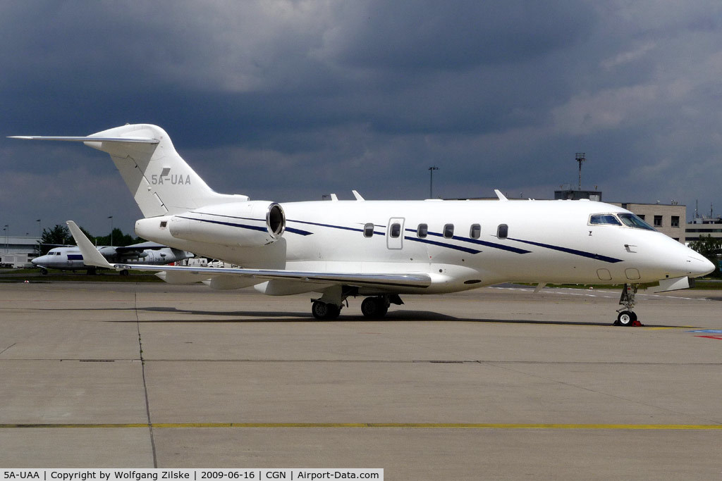 5A-UAA, 2007 Bombardier Challenger 300 (BD-100-1A10) C/N 20175, visitor