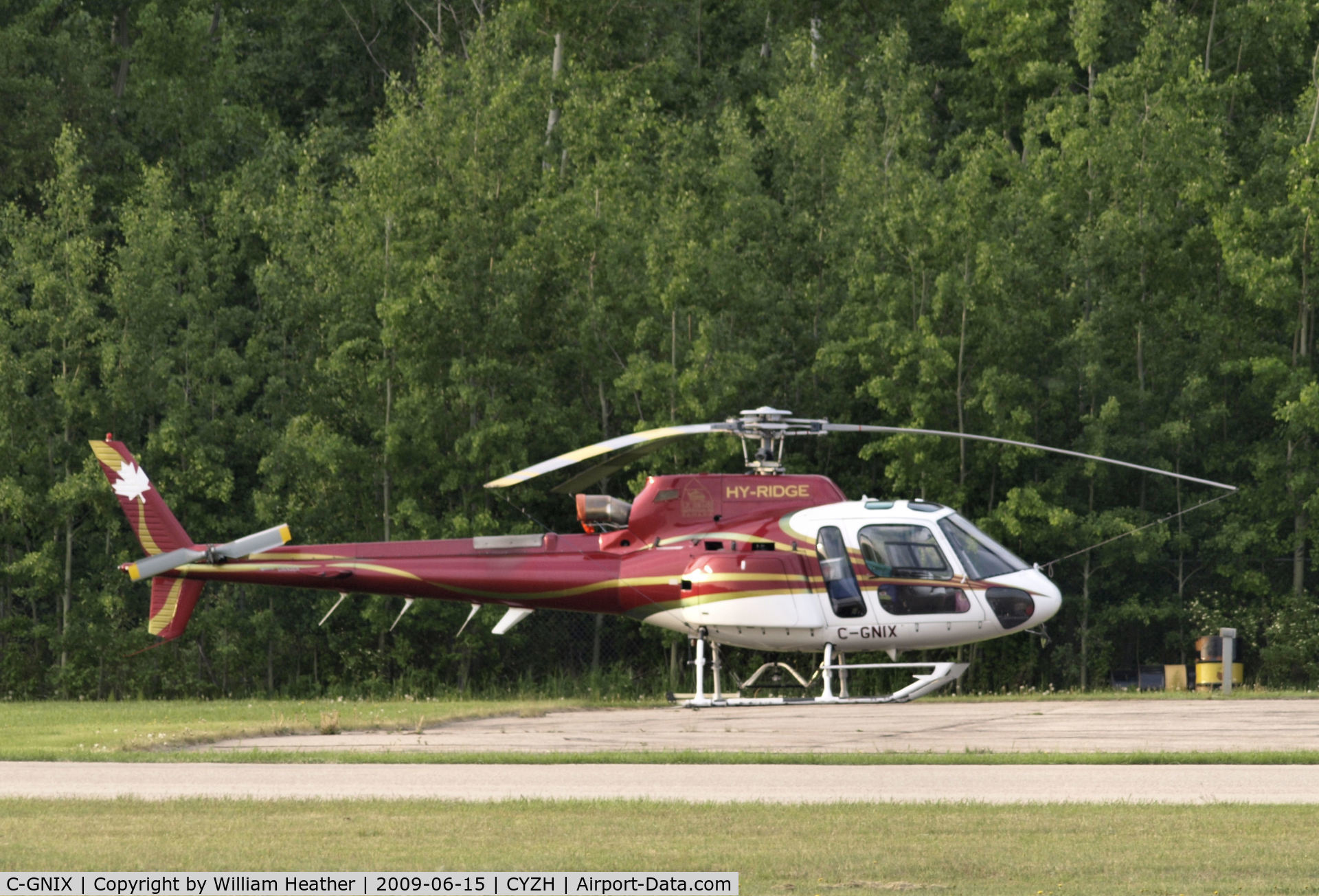 C-GNIX, 2001 Aerospatiale AS-350B-3 Ecureuil C/N 3478, Slave Lake Fire Base