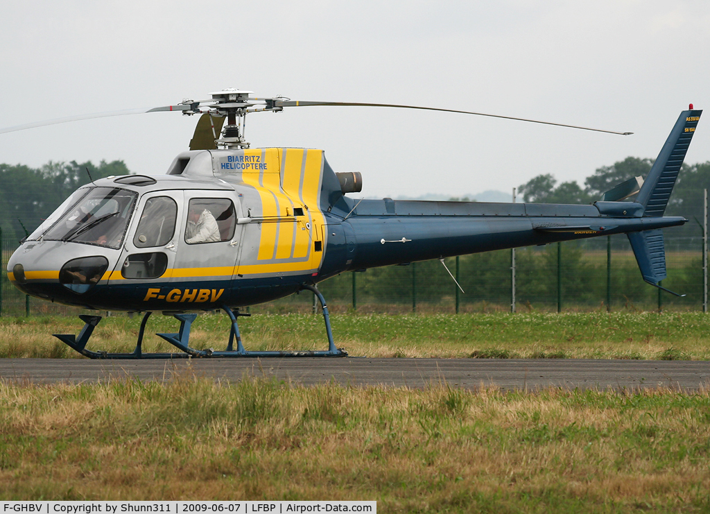 F-GHBV, Aerospatiale AS-350BA Ecureuil C/N 1544, Used for first flight during LFBP Open Day 2009