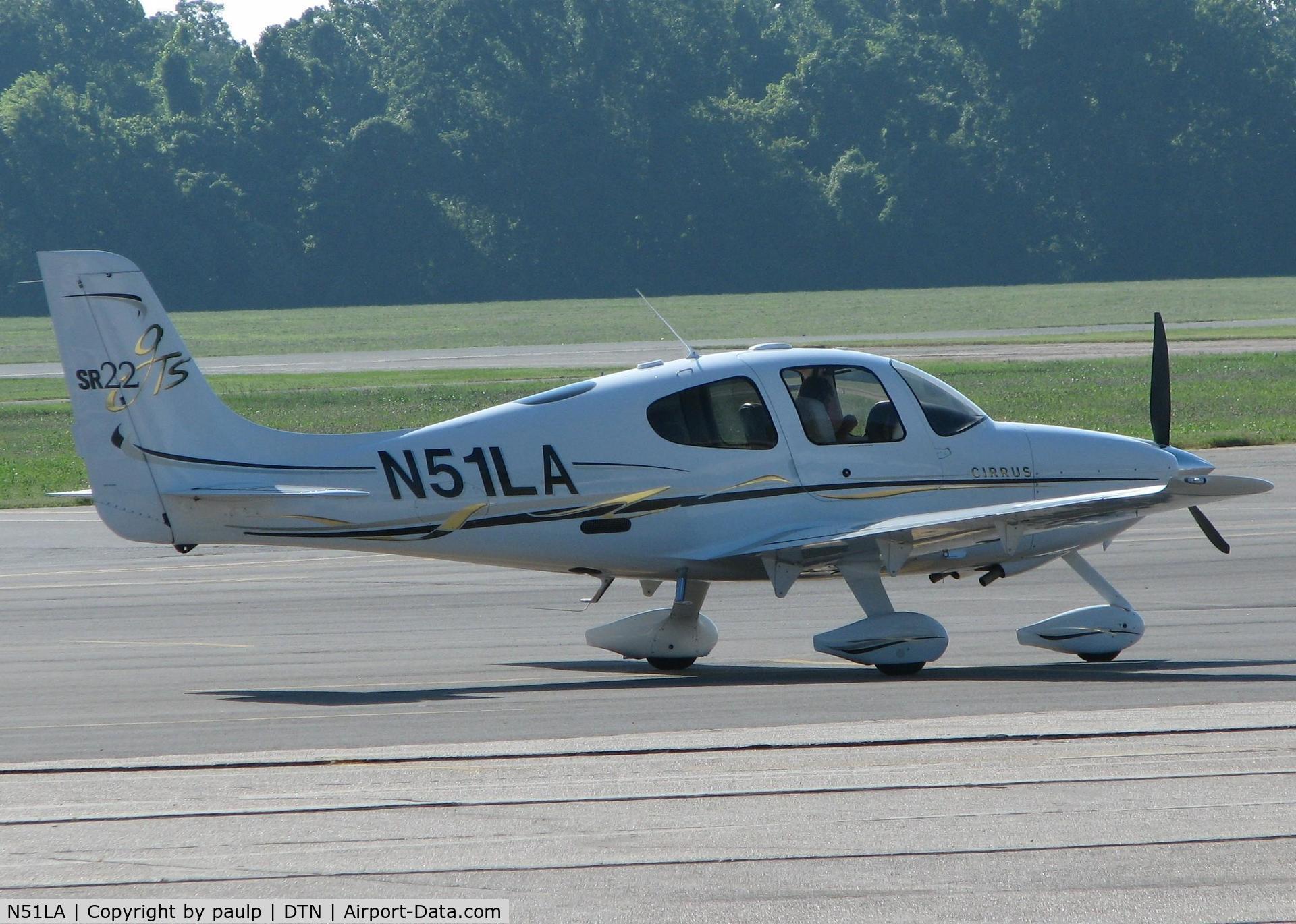 N51LA, 2005 Cirrus SR22 GTS C/N 1756, Parked at the Shreveport Downtown airport.