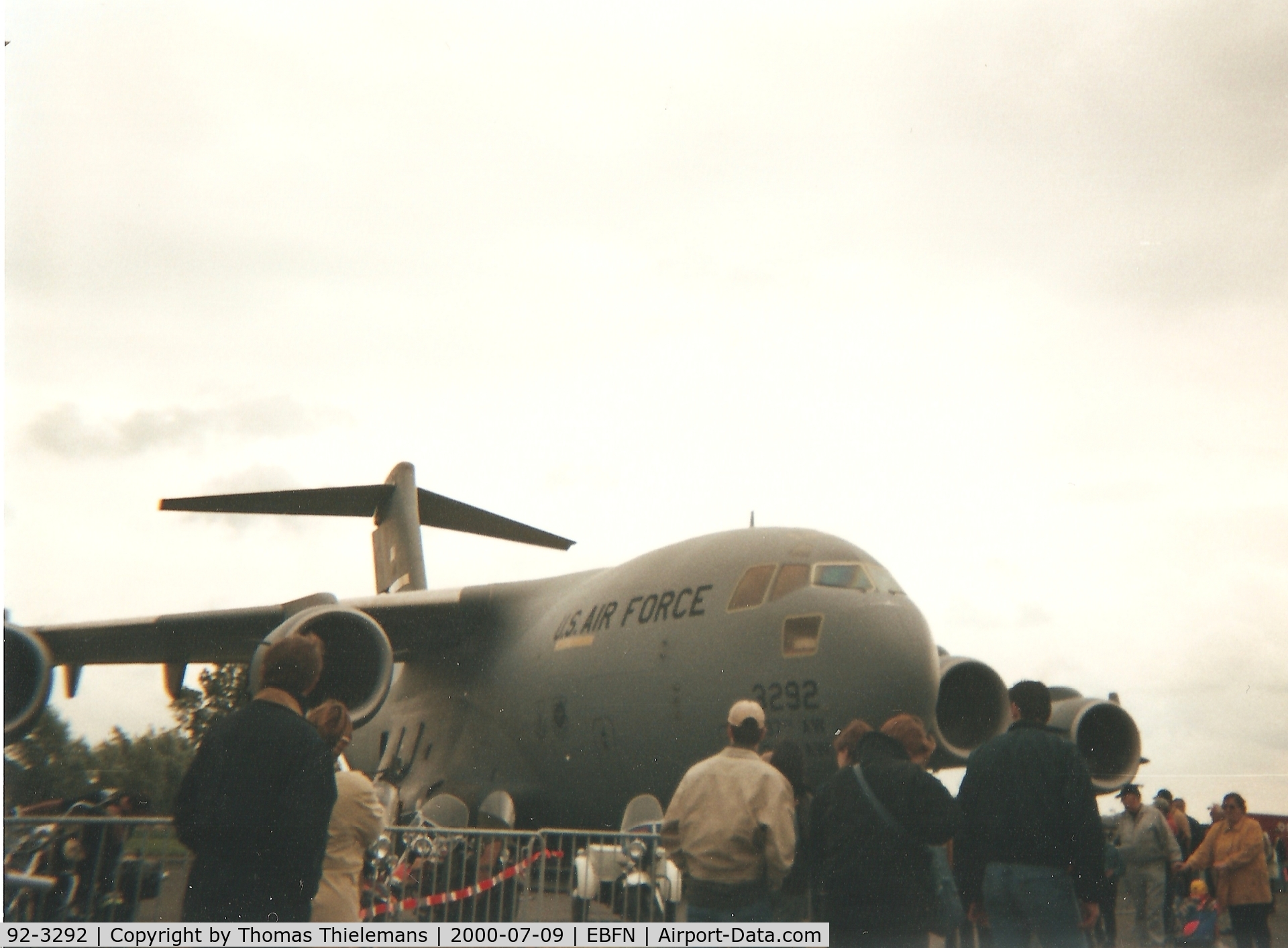 92-3292, 1992 McDonnell Douglas C-17A Globemaster III C/N P-12, Koksijde International Airshow 2000