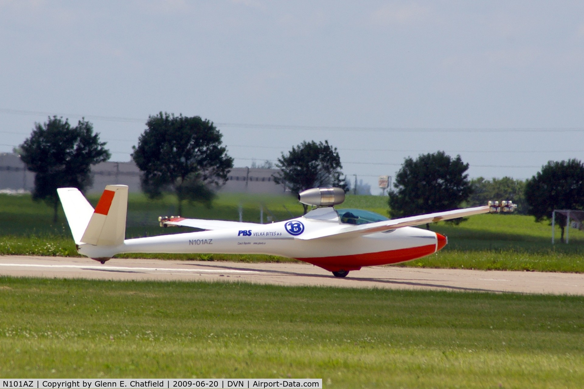 N101AZ, 1984 Start & Flug H101 Salto C/N 60, Quad Cities Air Show, take-off roll
