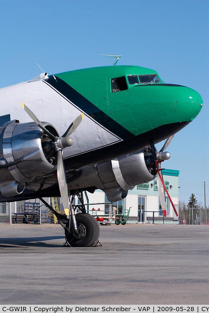 C-GWIR, 1942 Douglas C-47A-20-DL (DC-3) C/N 9371, Buffalo Airways DC3