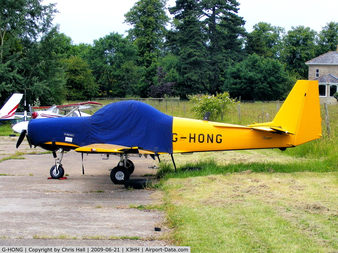 G-HONG, 1988 Slingsby T-67M-200 Firefly C/N 2060, at Hinton in the Hedges.