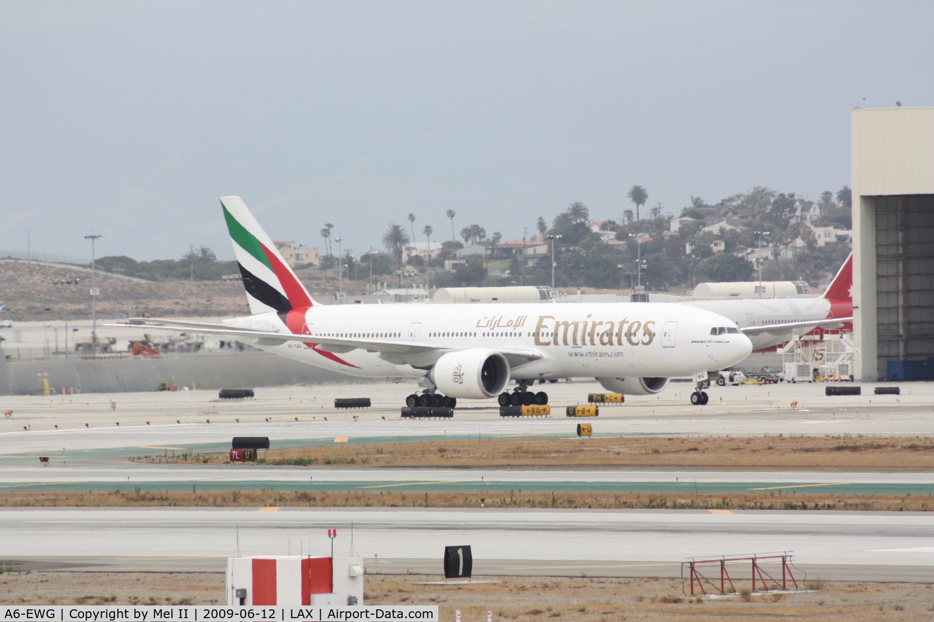 A6-EWG, 2008 Boeing 777-21H/LR C/N 35578, UAE215 - OMDB-KLAX - Taxiing To Gate