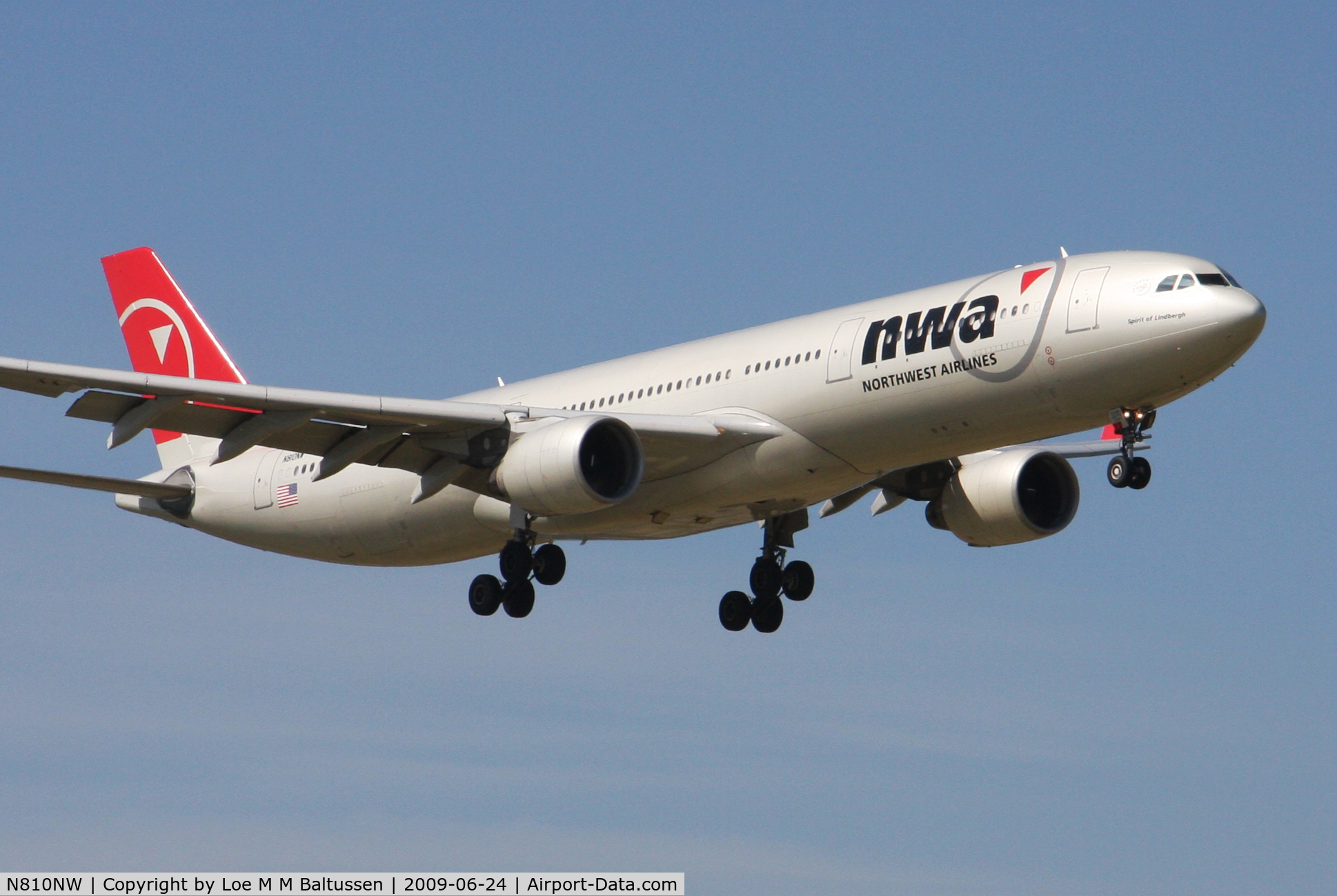 N810NW, 2005 Airbus A330-323 C/N 0674, EHSC Schiphol RWY 36R