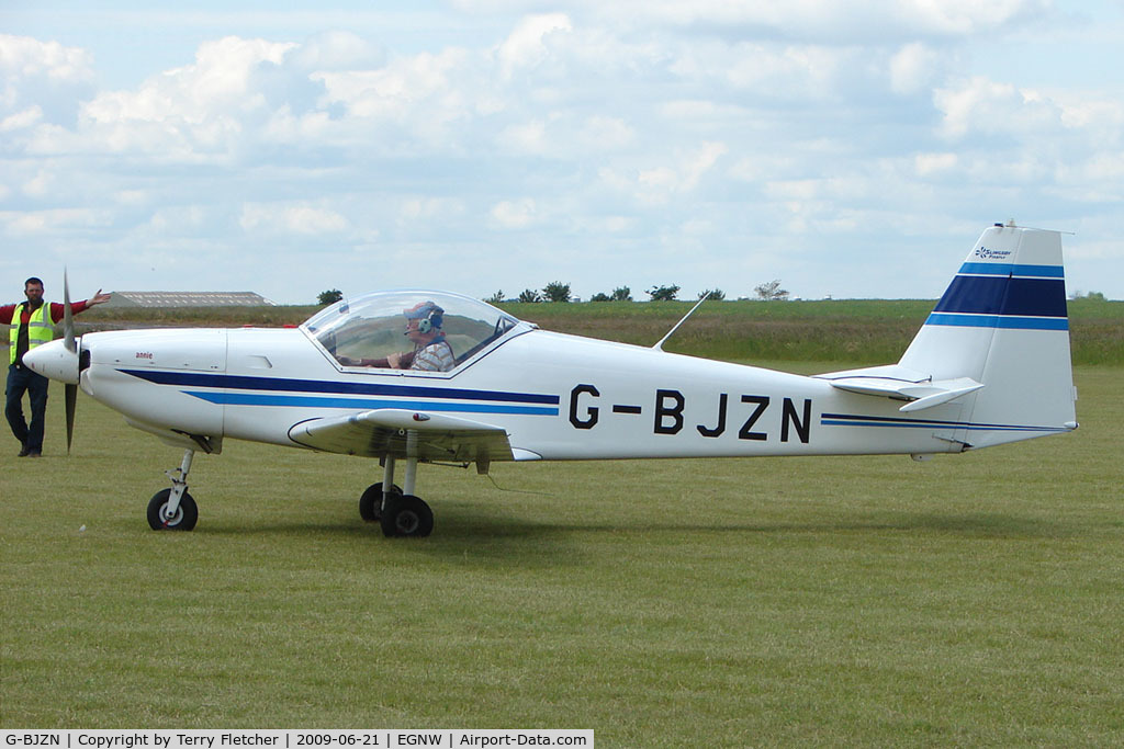 G-BJZN, 1982 Slingsby T-67A Firefly C/N 1997, at Wickenby on 2009 Wings and Wheel Show