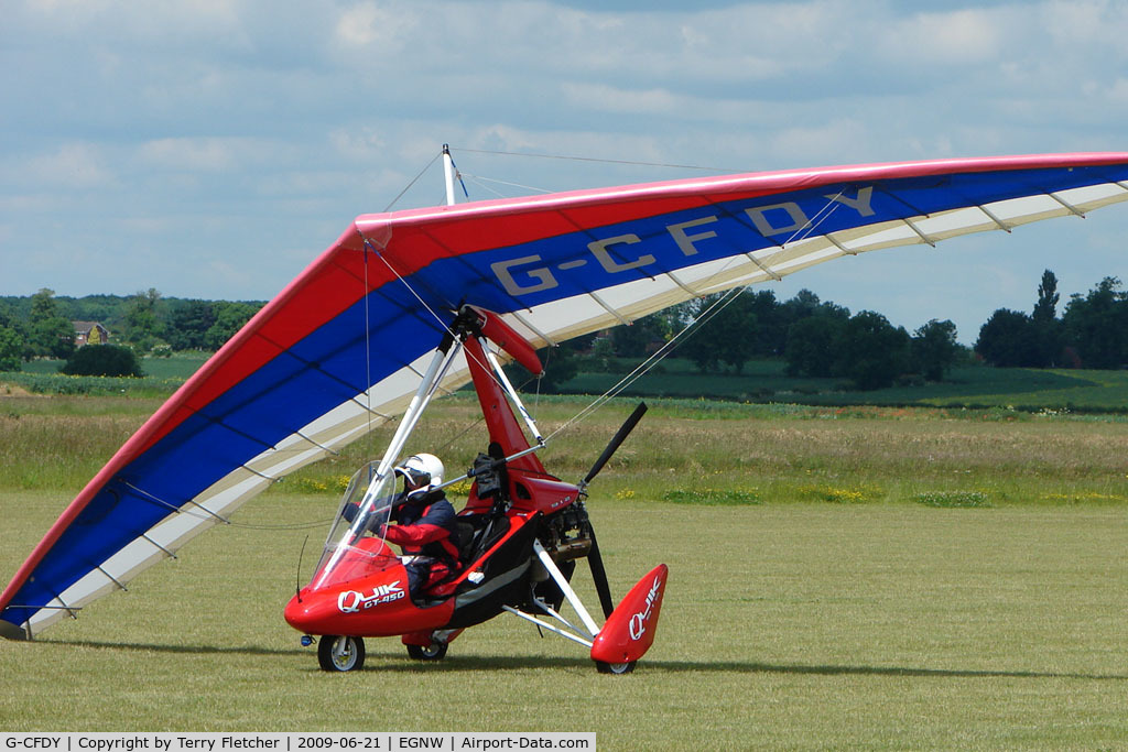 G-CFDY, P&M Aviation Quik GT450 C/N 8373, Microlight at Wickenby on 2009 Wings and Wheel Show
