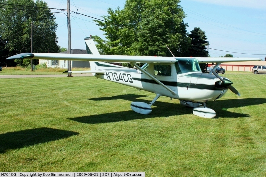 N704CG, 1976 Cessna 150M C/N 15078500, Father's Day fly-in at Beach City, Ohio