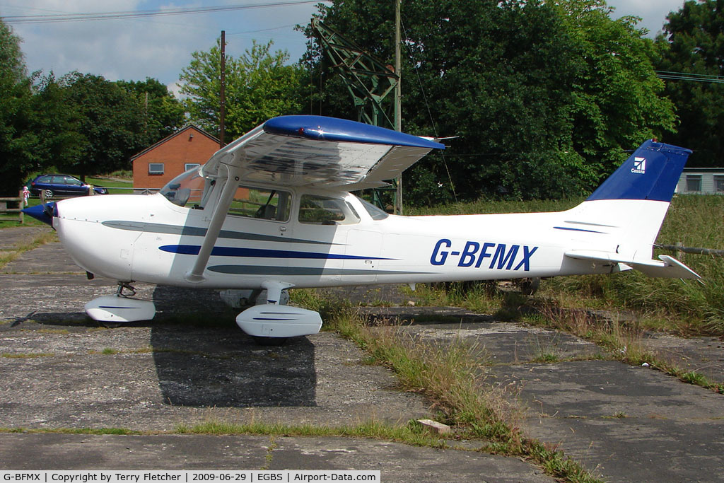 G-BFMX, 1978 Reims F172N Skyhawk C/N 1732, Cessna 172N at Shobdon on the Day of the 2009 LAA Regional Strut Fly-in