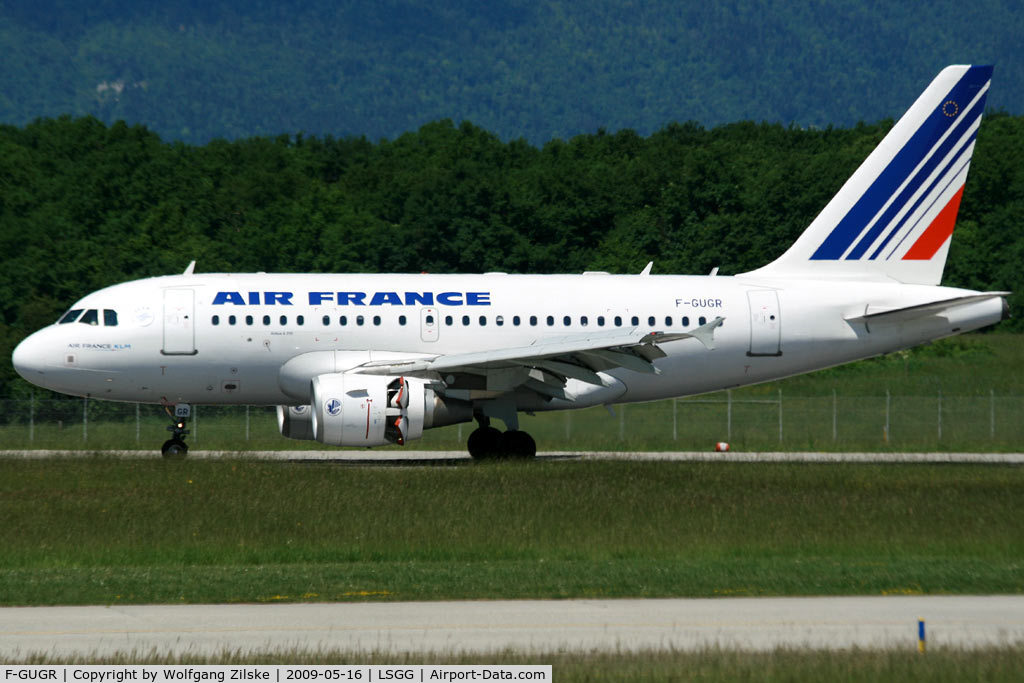 F-GUGR, 2007 Airbus A318-111 C/N 3009, visitor