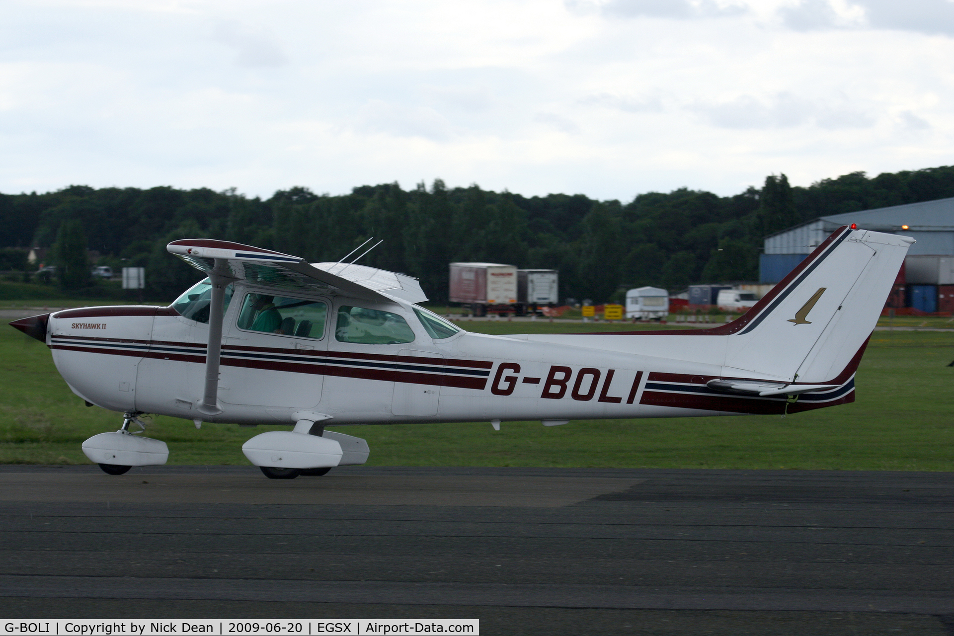 G-BOLI, 1981 Cessna 172P C/N 172-75484, EGSX