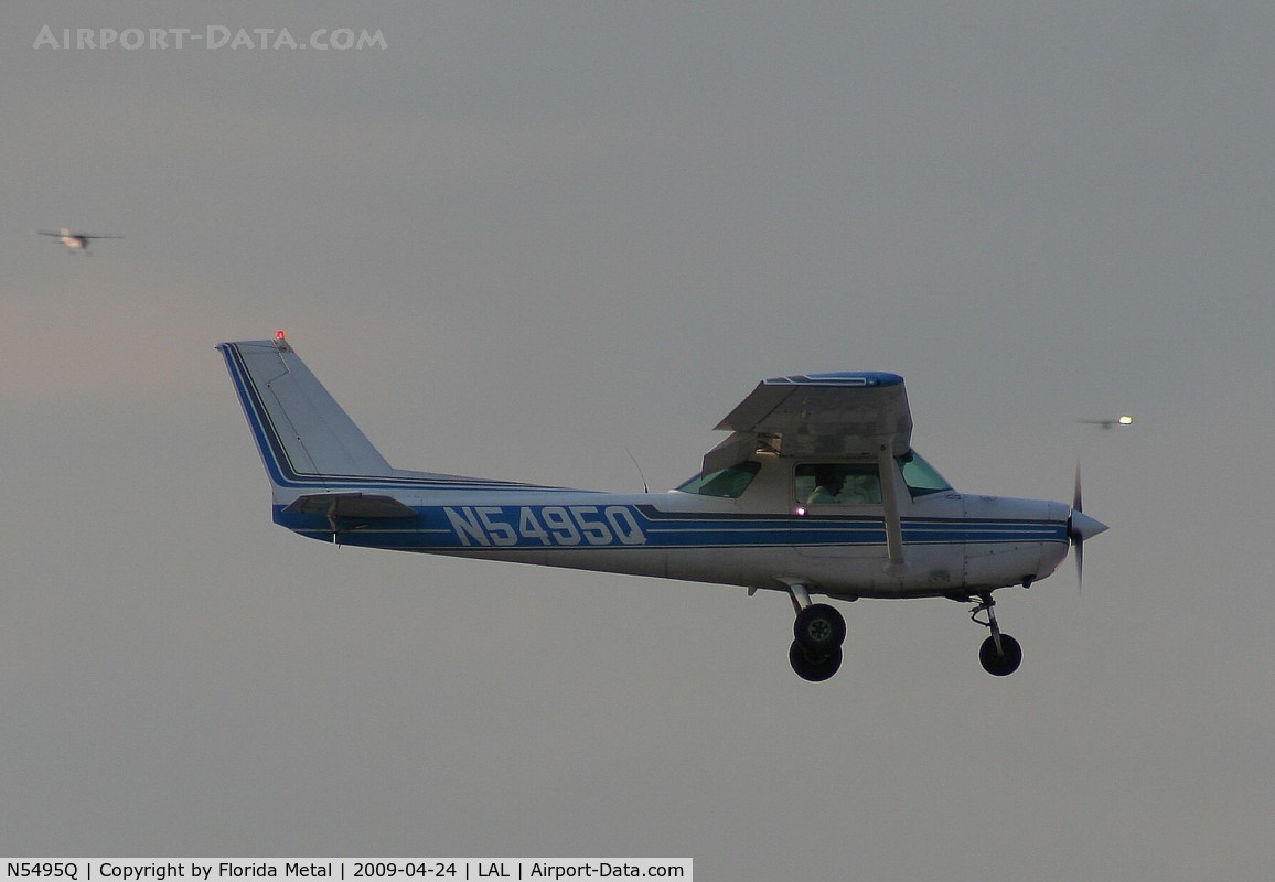 N5495Q, 1981 Cessna 152 C/N 15285113, Cessna 152