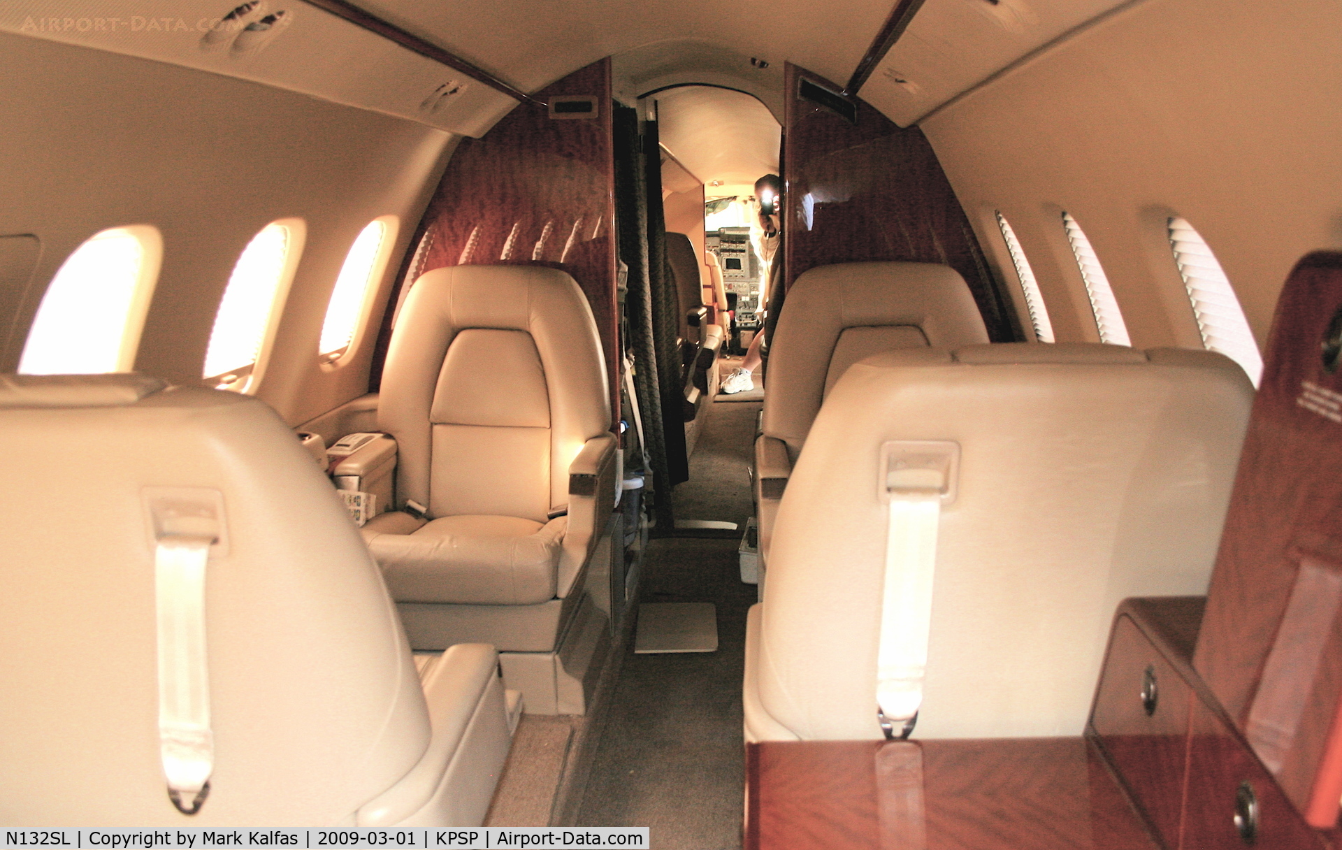 N132SL, 2005 Piaggio P-180 C/N 1098, Uncompromising comfort and quiet cabin - very impressive!