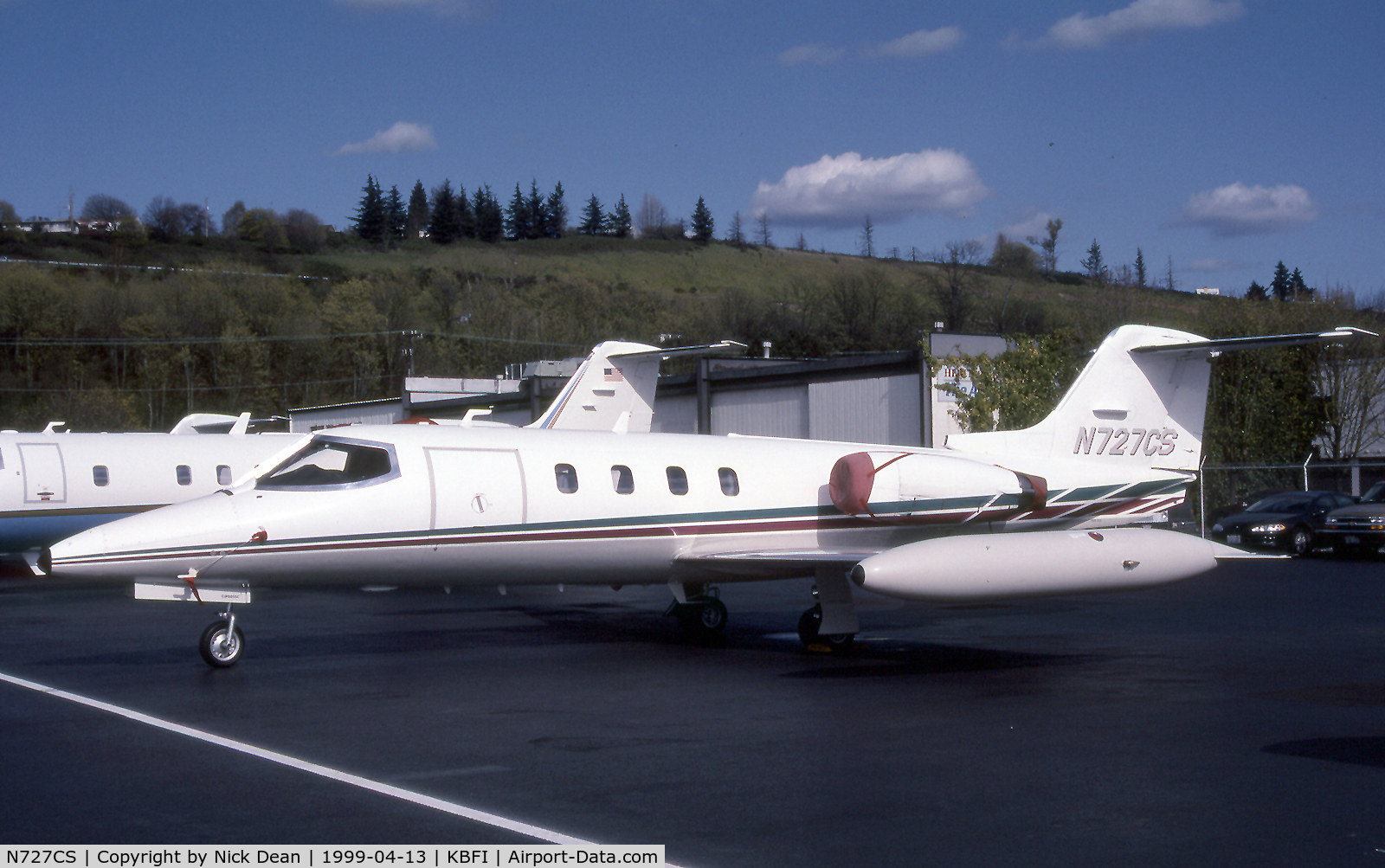 N727CS, Learjet 25D C/N 25D-313, KBFI