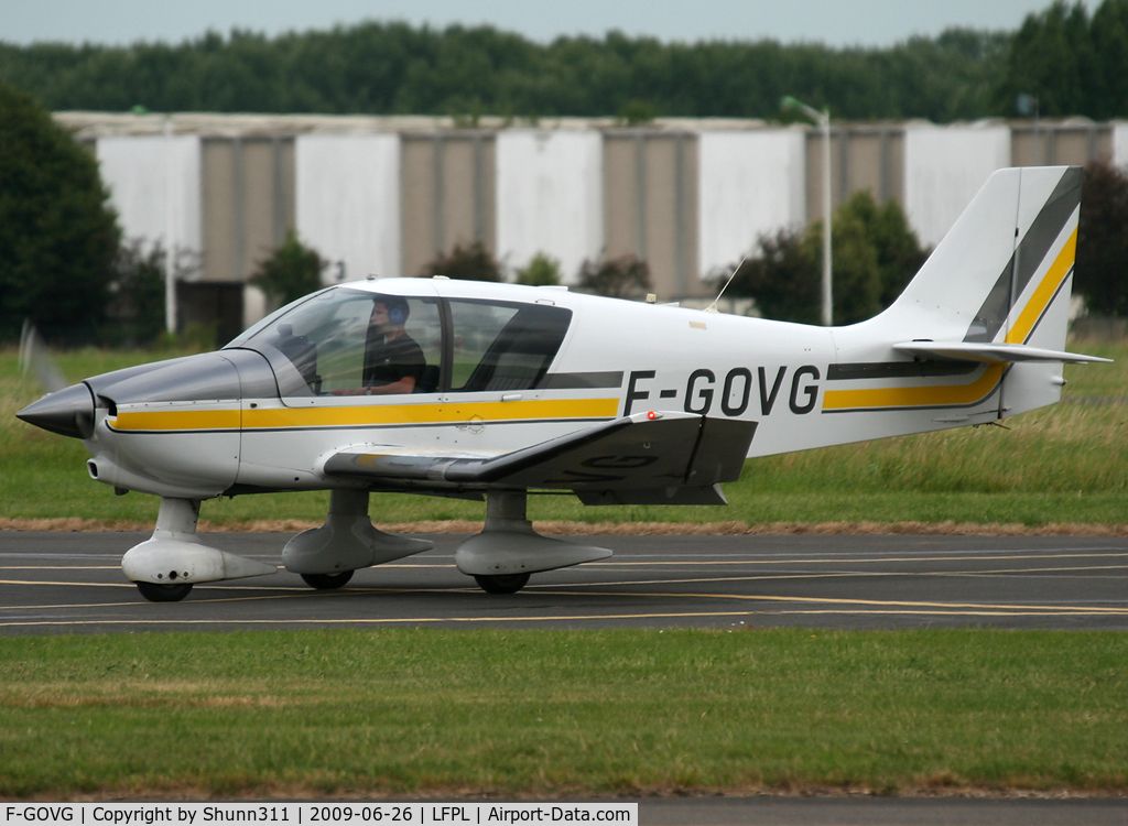 F-GOVG, Robin DR-400-140B Major C/N 2314, Arriving from flight...