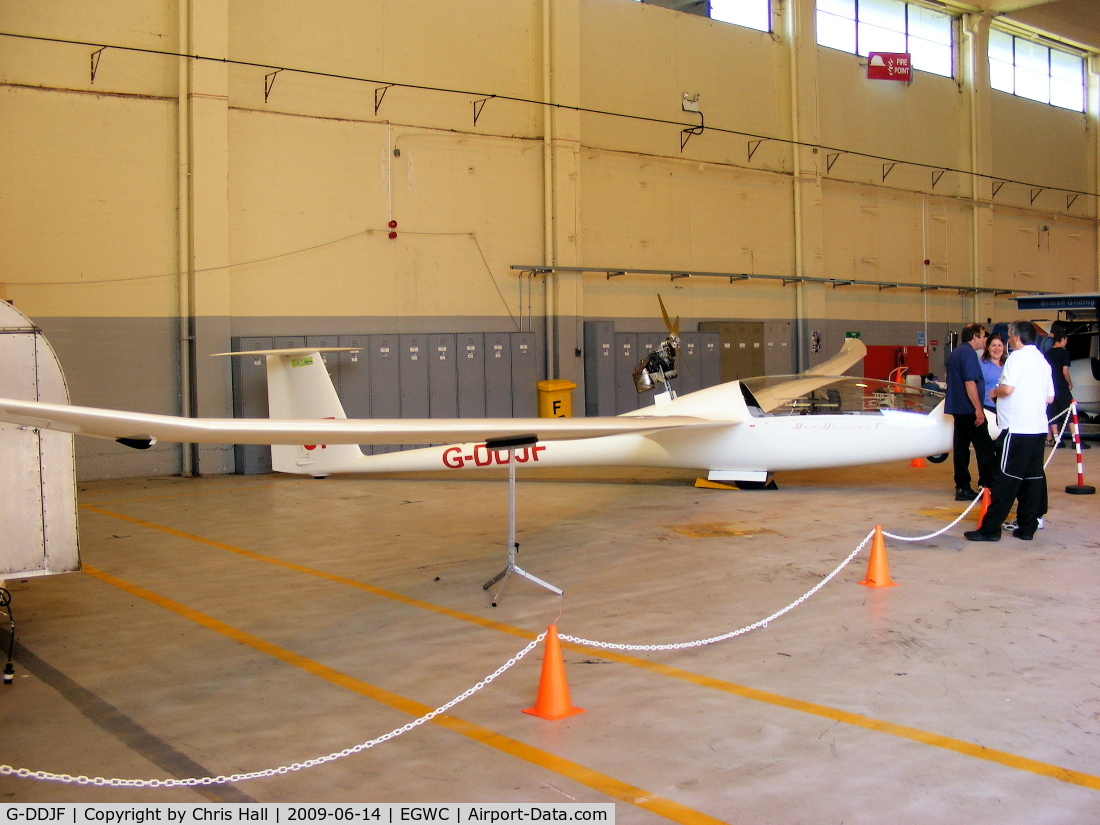G-DDJF, 2005 Schempp-Hirth Duo Discus T C/N 121, privately owned powered sailplane