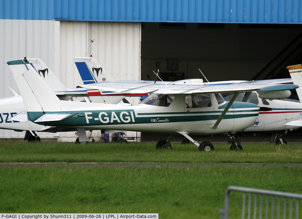 F-GAGI, Reims F150M C/N 1276, Parked...