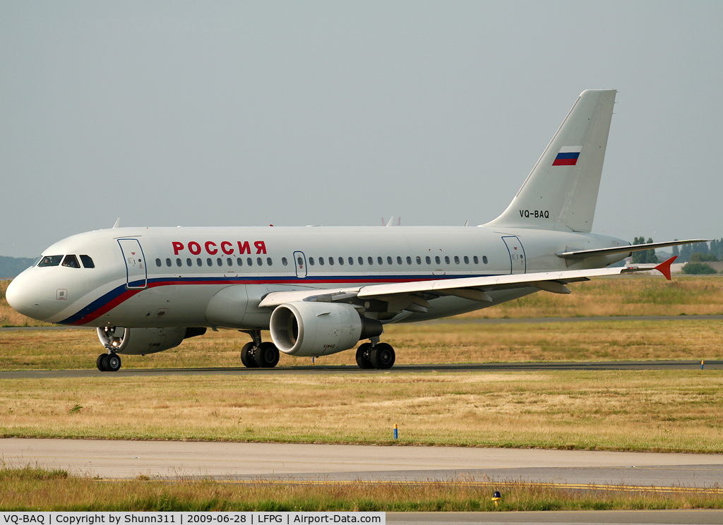 VQ-BAQ, 2001 Airbus A319-111 C/N 1560, Taxiing for departure...