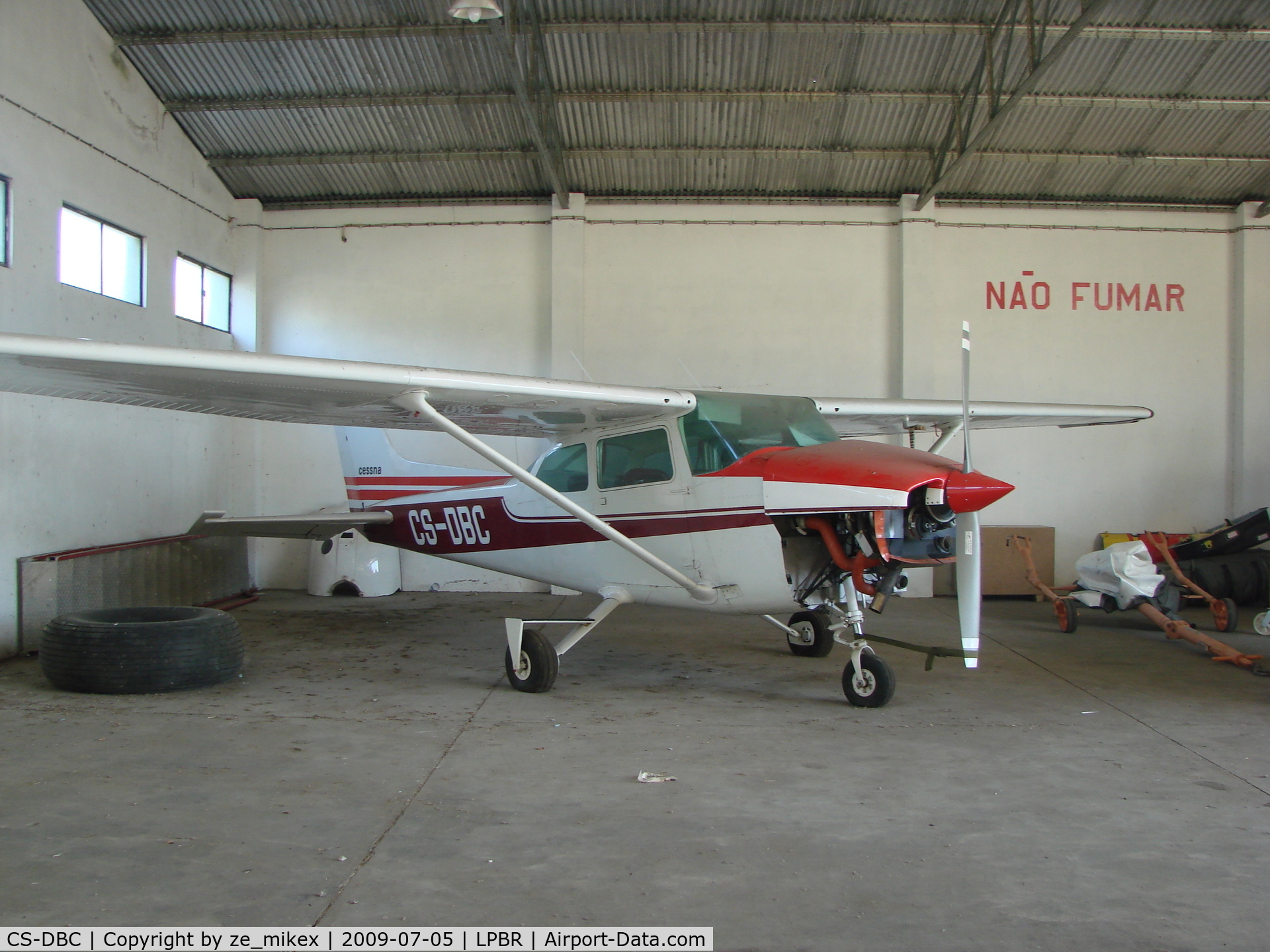 CS-DBC, 1978 Cessna 172N C/N 172-71143, Cessna 172N Skyhawk  based at Braga , i dont know any inf. about this plane