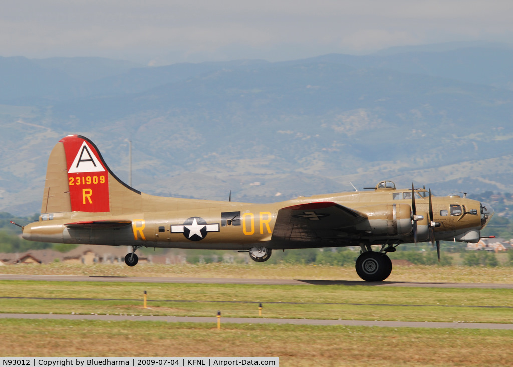 N93012, 1944 Boeing B-17G-30-BO Flying Fortress C/N 32264, Nine-O-Nine