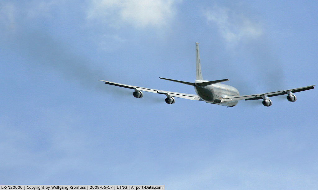 LX-N20000, 1968 Boeing 707-307C(TCA) C/N 20000/759, smoking away