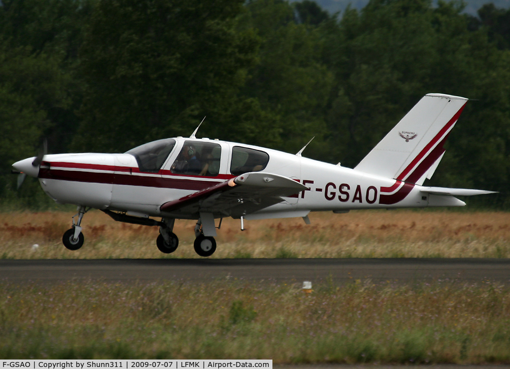 F-GSAO, Socata TB-20 C/N 1801, Just a landing/take off for this aircraft today...