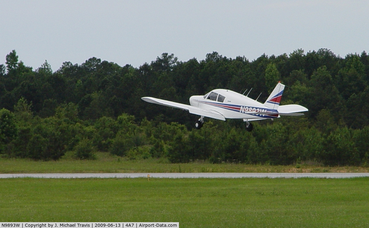 N9893W, 1967 Piper PA-28-140 C/N 28-23413, N9893W landing at 4A7.  High flare but landing turned out ok.