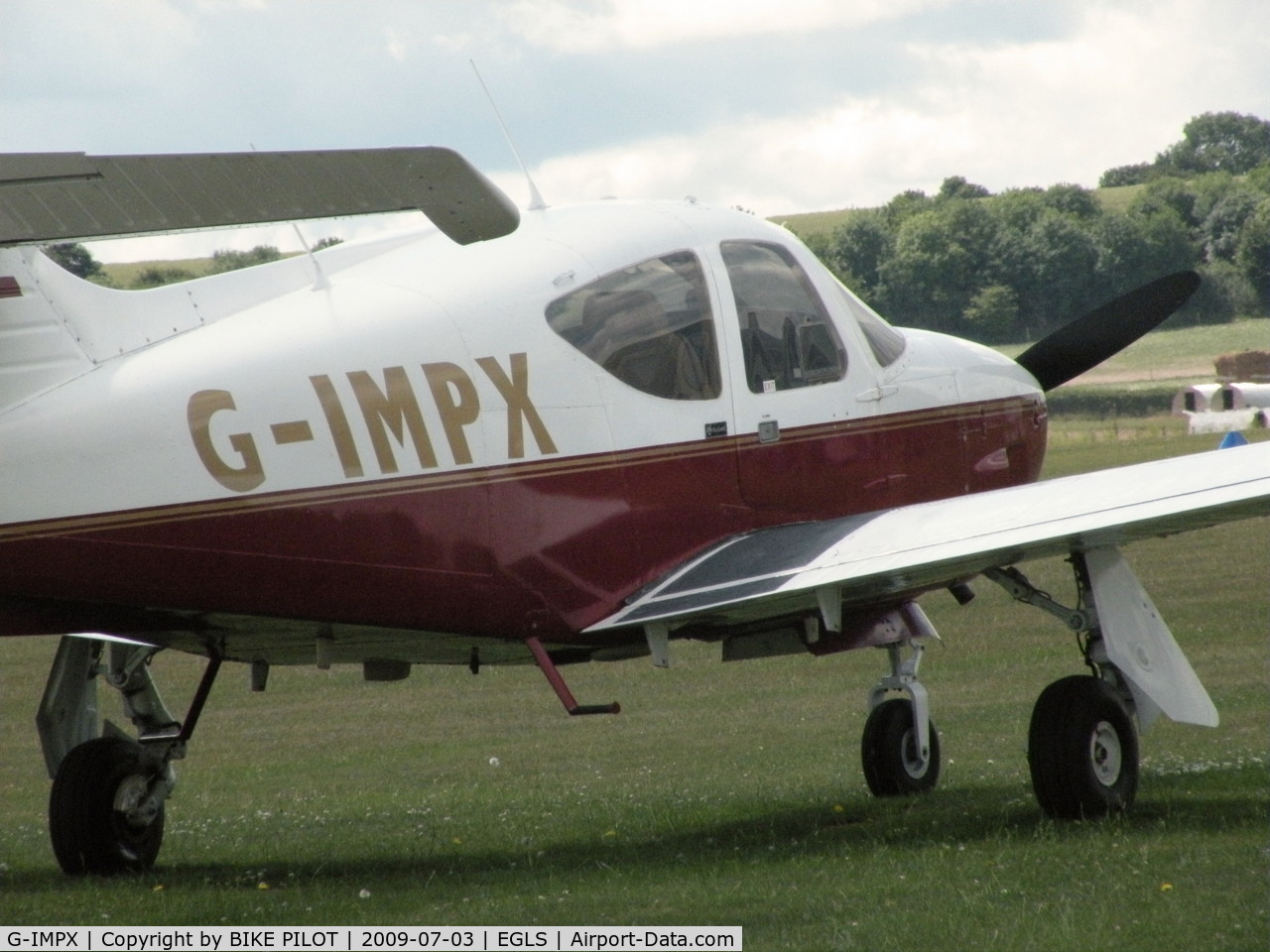 G-IMPX, 1976 Rockwell Commander 112B C/N 512, COMMANDER OWNED BY IMPATEX COMPUTER SYSTEMS