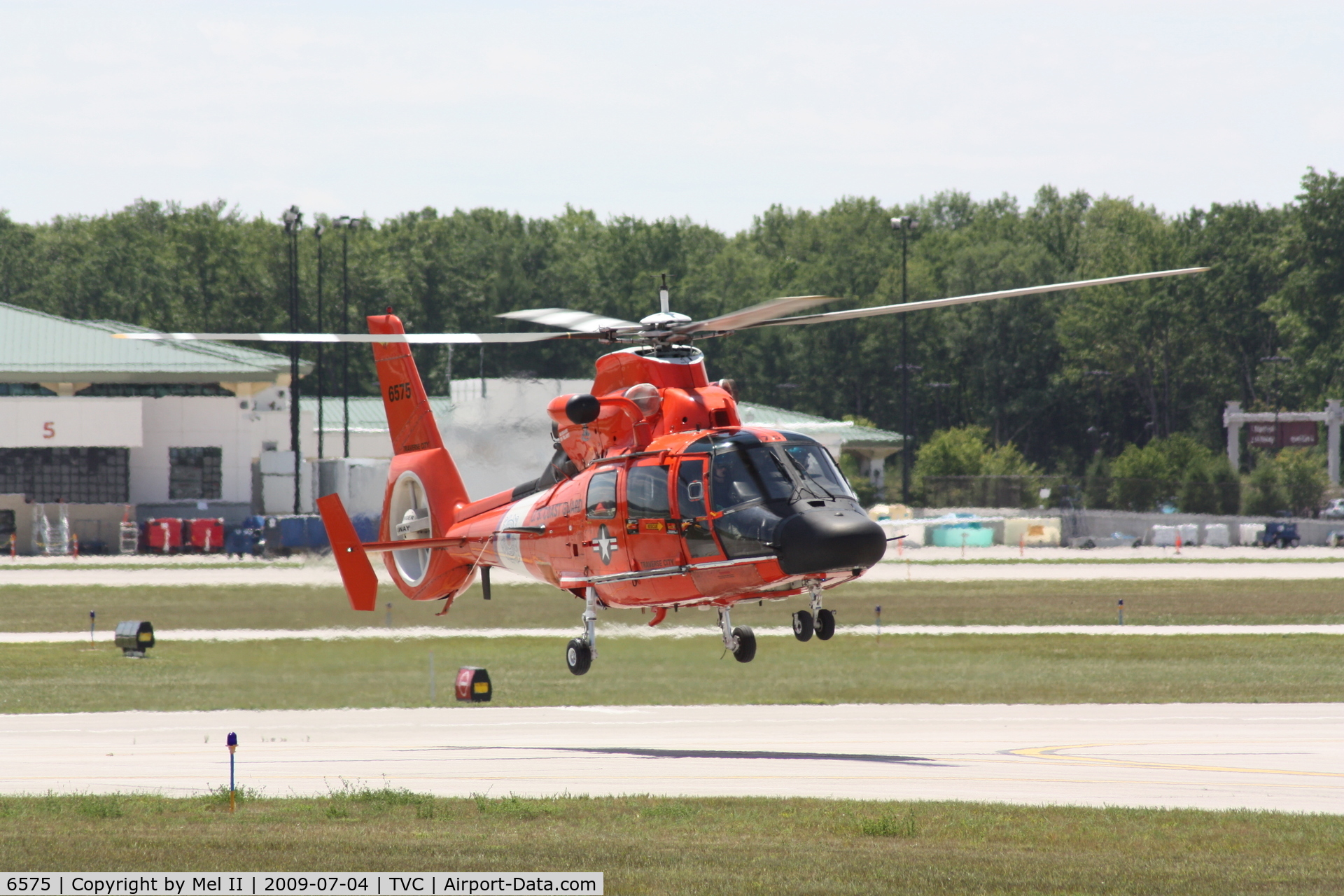 6575, Aerospatiale HH-65C Dolphin C/N 6271, Landing At The USCG Airstation