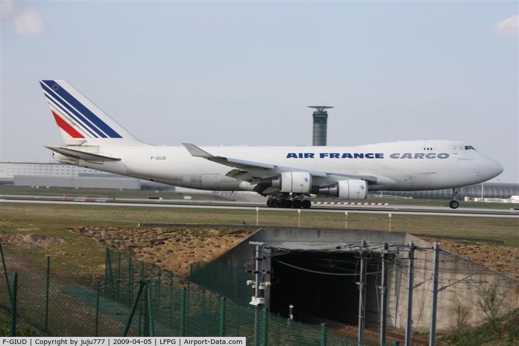 F-GIUD, 2004 Boeing 747-428F/ER/SCD C/N 32870, on landing at CDG