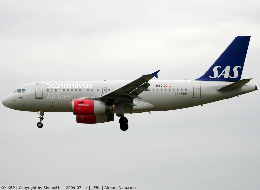 OY-KBP, 2006 Airbus A319-132 C/N 2888, Landing rwy 25R