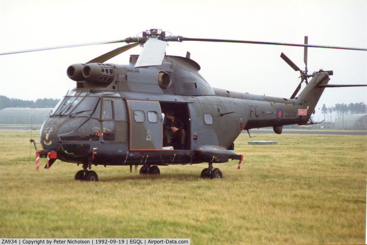 ZA934, 1980 Westland Puma HC.1 C/N 1622, Puma HC.1 of 240 Operational Conversion Unit at the 1992 Leuchars Airshow.
