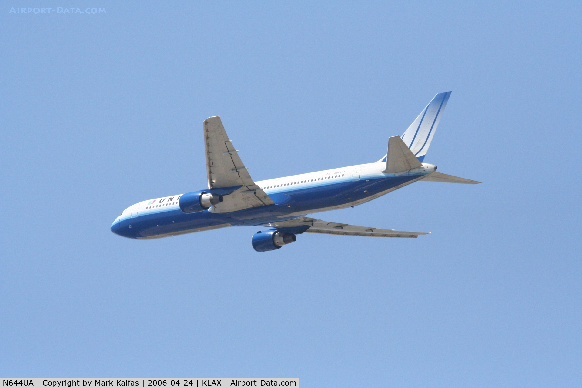 N644UA, 1991 Boeing 767-322 C/N 25094, United Airlines 767-322, N644UA departs KLAX RWY 25R