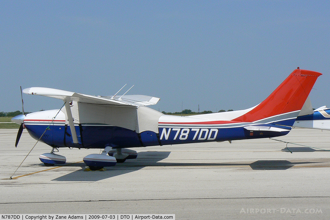 N787DD, 1977 Cessna 182Q Skylane C/N 18265896, At Denton Municipal - Looks like Civil Air Patrol paint to me...does not show to be registered to CAP.