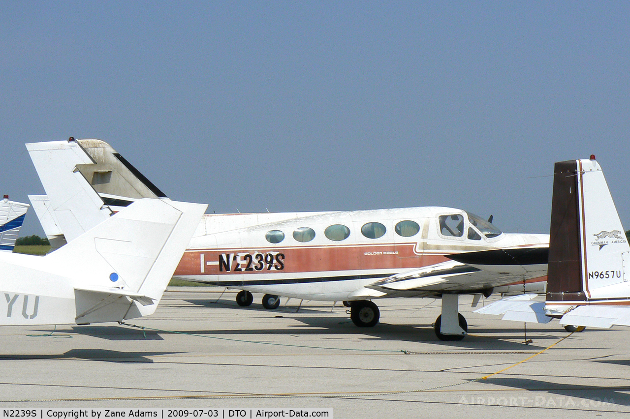 N2239S, 1973 Cessna 421B Golden Eagle C/N 421B0309, At Denton Municipal
