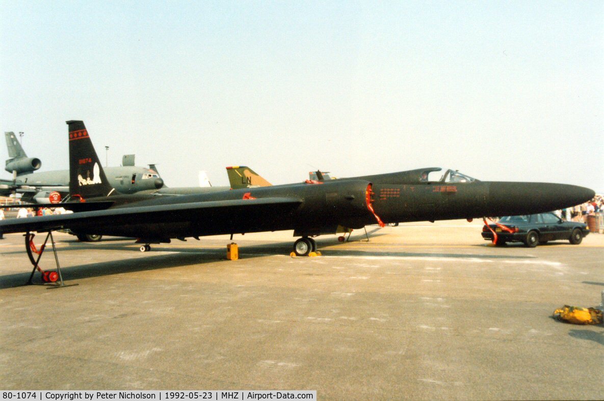 80-1074, 1980 Lockheed U-2R C/N 12-074, U-2R named Scud Hound of 95th Reconnaissance Squadron/9th Wing at the 1992 Mildenhall Air Fete.